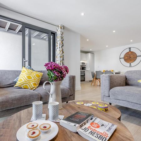 8 Middlecombe - Luxury Apartment At Byron Woolacombe, Only 4 Minute Walk To Woolacombe Beach! 外观 照片